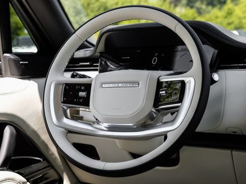 New 2026 Land Rover Range Rover SE AWD/4WD image 19