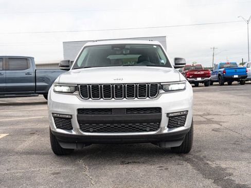 Certified 2024 Jeep Grand Cherokee L Limited w/ Luxury Tech Group II AWD/4WD image 8