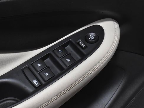 Used 2020 Buick Envision Preferred AWD/4WD image 13