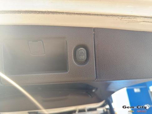 Used 2018 GMC Yukon XL Denali w/ Open Road Package image 11