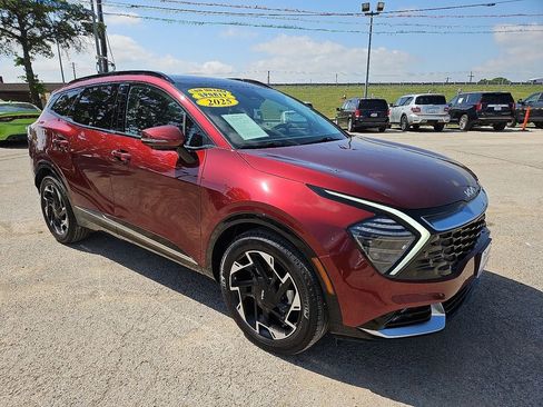 Used 2025 Kia Sportage SX image 10