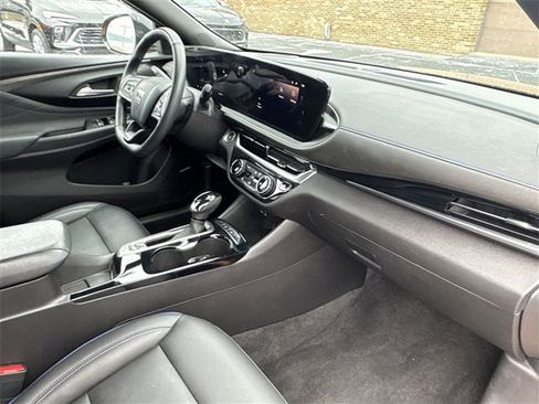 Used 2024 Buick Envista Sport Touring w/ Convenience I Package image 27