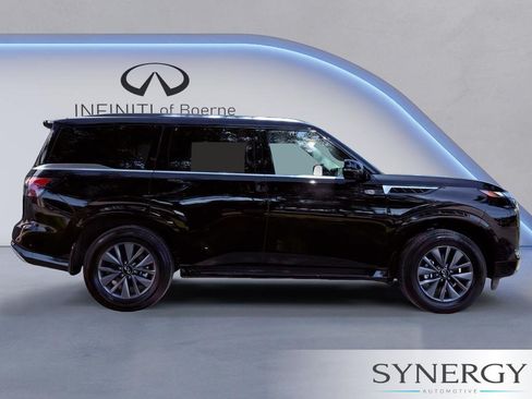 Certified 2026 INFINITI QX80 Pure w/ Cargo Package AWD/4WD image 5