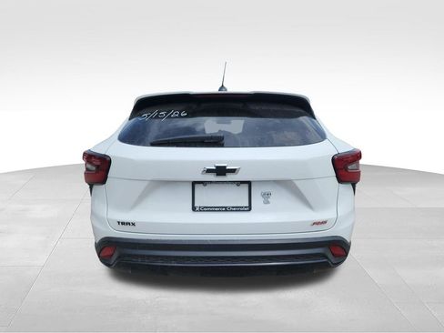 Used 2024 Chevrolet Trax RS w/ Driver Confidence Package FWD image 8