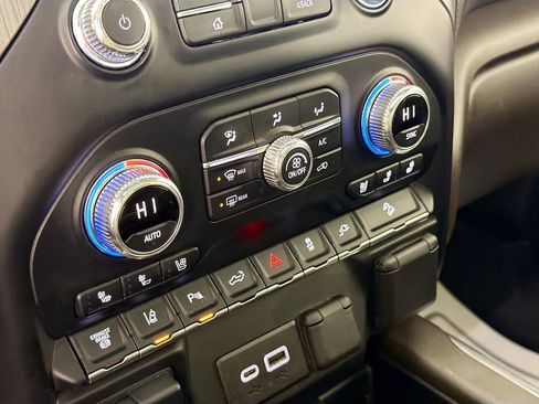 Used 2021 GMC Sierra 2500 Denali image 15