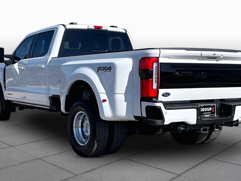 Used 2026 Ford F350 Platinum w/ FX4 Off-Road Package AWD/4WD image 11