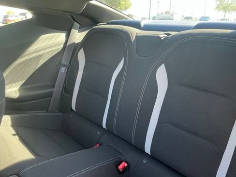 Used 2022 Chevrolet Camaro LT RWD image 33