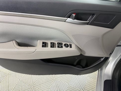 Used 2017 Hyundai Elantra SE w/ SE A/T Tech Package 03 FWD image 11