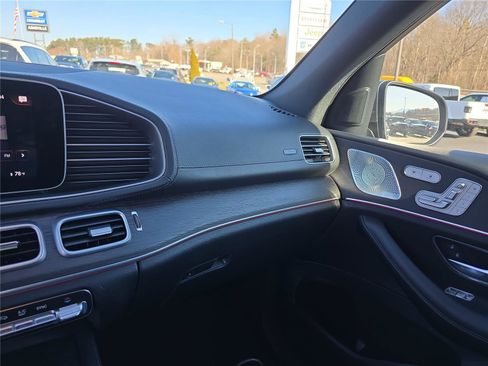 Used 2021 Mercedes-Benz GLS 450 4MATIC image 26