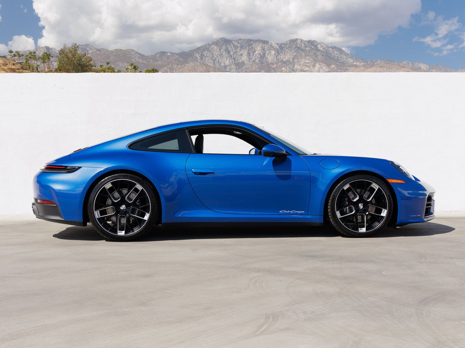 Used 2026 Porsche 911 Carrera T RWD image 8