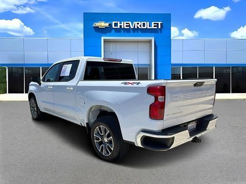 Used 2023 Chevrolet Silverado 1500 LT AWD/4WD image 5