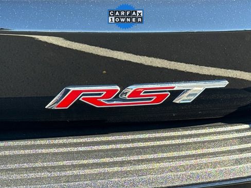 Used 2025 Chevrolet Suburban RST image 12