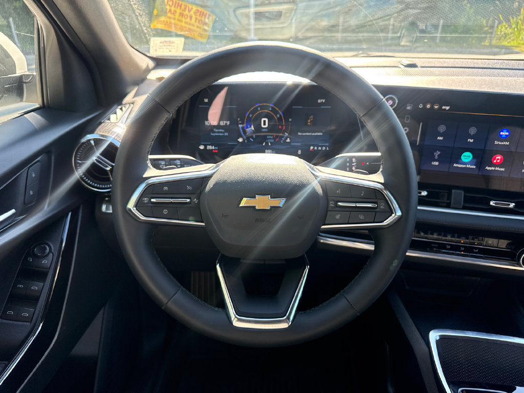 Used 2026 Chevrolet Equinox LT FWD image 19