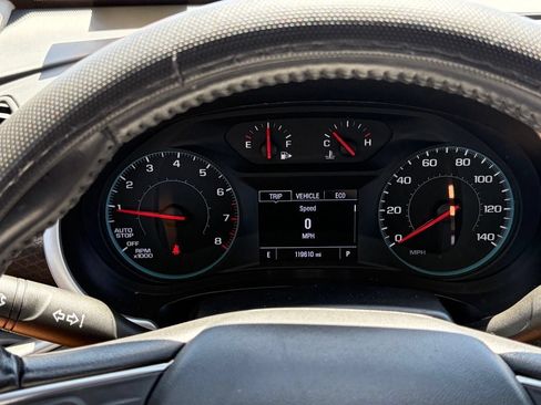 Used 2022 Chevrolet Malibu RS FWD image 10