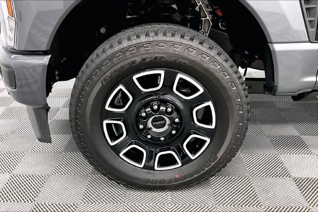 Used 2026 Ford F250 Platinum AWD/4WD image 10