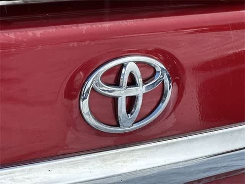 Used 2011 Toyota Corolla S image 16