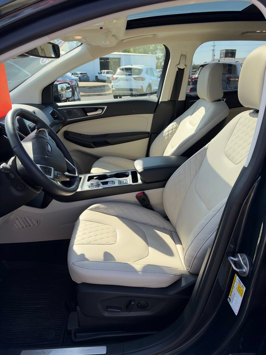 Used 2024 Ford Edge Titanium w/ Equipment Group 301A AWD/4WD image 10