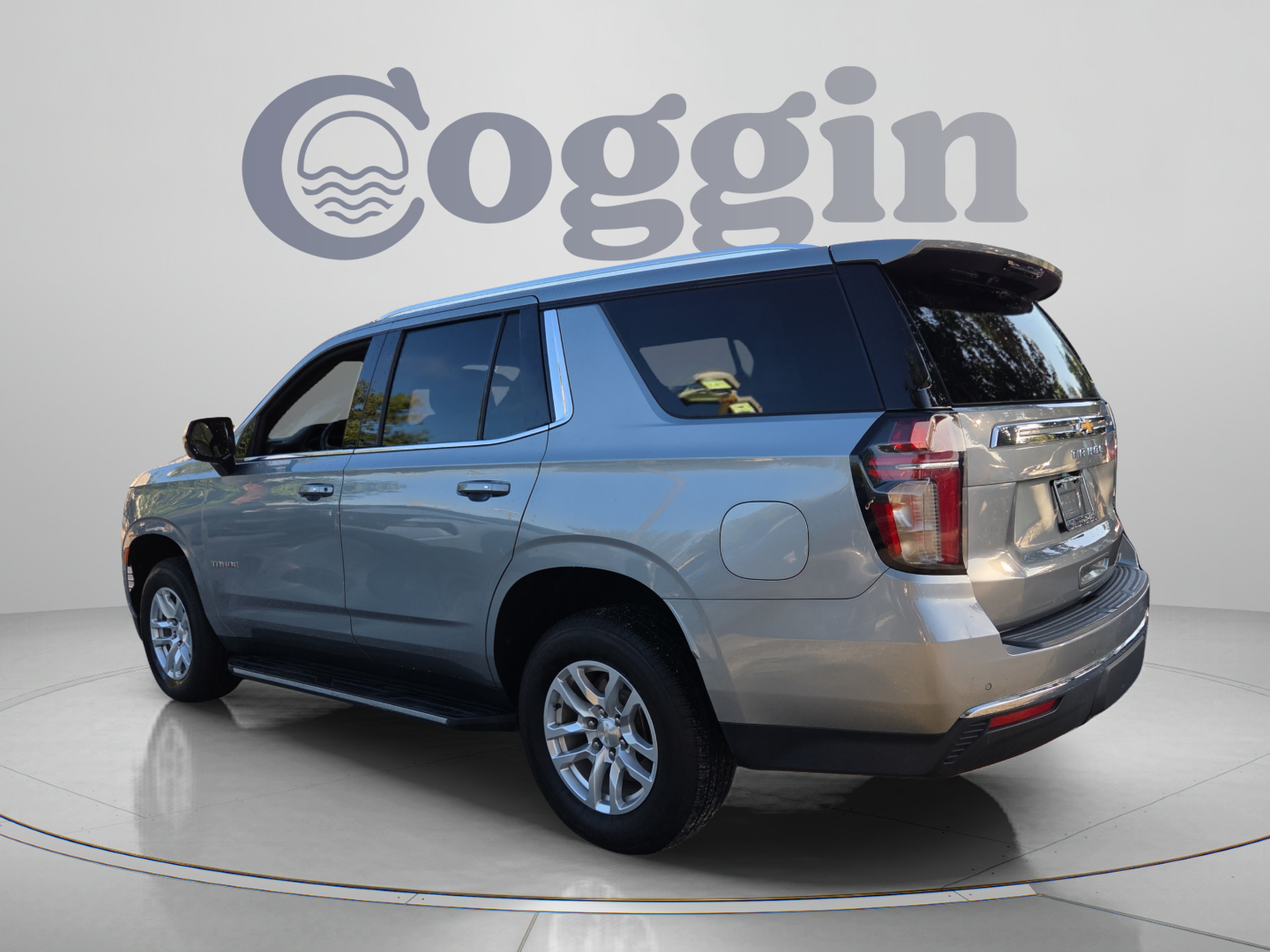 Used 2023 Chevrolet Tahoe LT RWD image 3