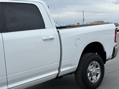 Used 2022 RAM 2500 Big Horn w/ Cold Weather Group AWD/4WD image 7