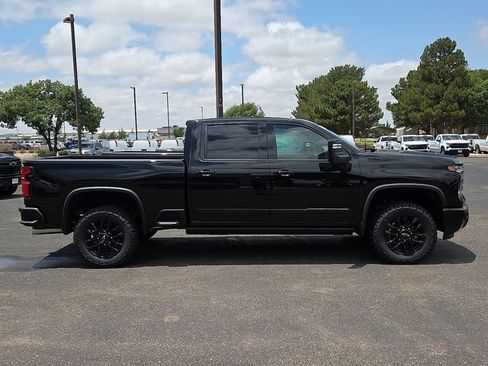 New 2026 Chevrolet Silverado 2500 High Country w/ Midnight Edition AWD/4WD image 4