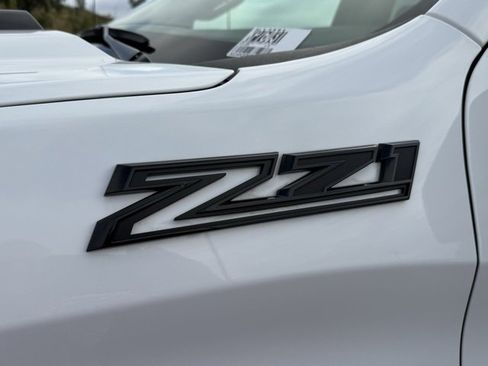 Used 2024 Chevrolet Silverado 1500 Custom Trail Boss w/ Dark Appearance Package image 3