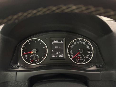 Used 2016 Volkswagen Tiguan S image 35