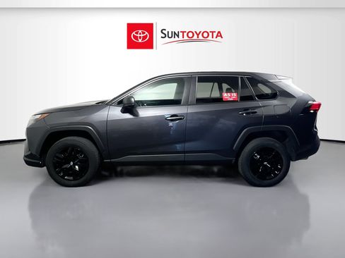 Used 2024 Toyota RAV4 LE AWD/4WD image 7
