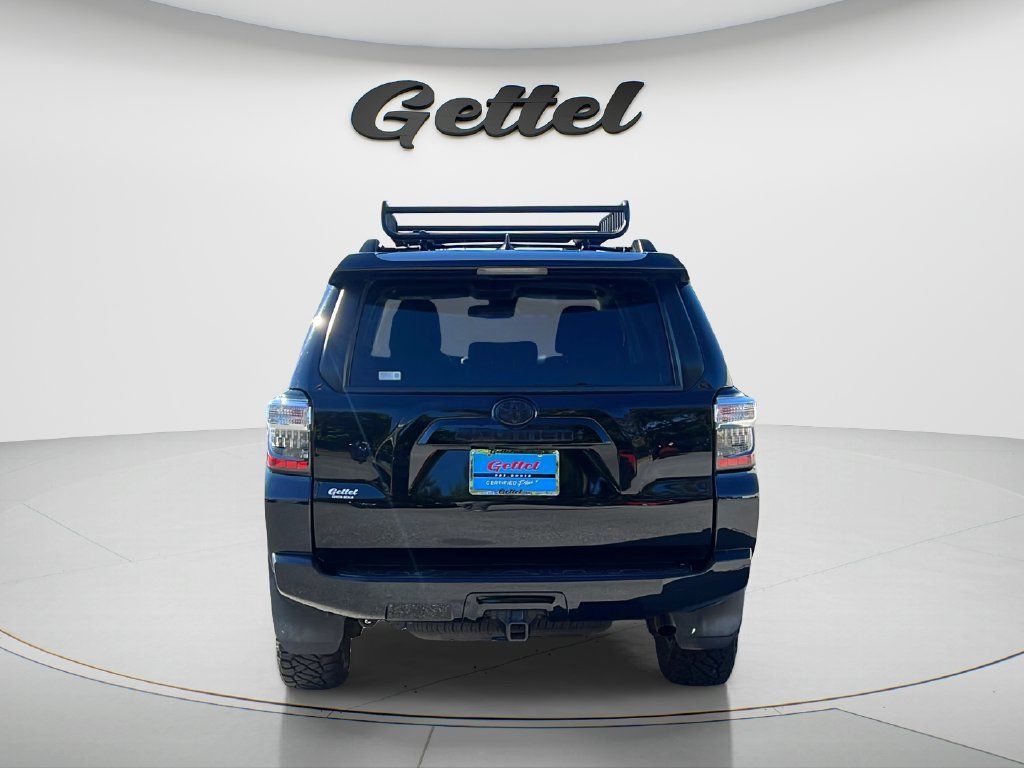 Used 2022 Toyota 4Runner Trail Special Edition AWD/4WD image 6