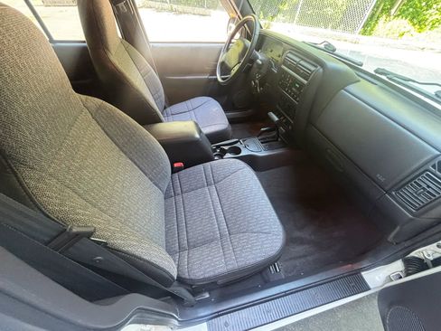 Used 2000 Jeep Cherokee Sport AWD/4WD image 22