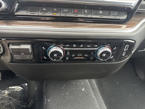 New 2026 GMC Sierra 1500 Elevation AWD/4WD image 25