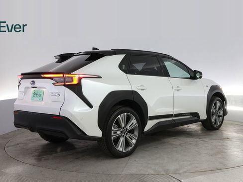 Used 2024 Subaru Solterra Touring w/ Touring Package image 3