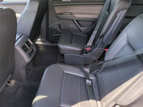 Used 2023 Volkswagen Atlas SE FWD image 15