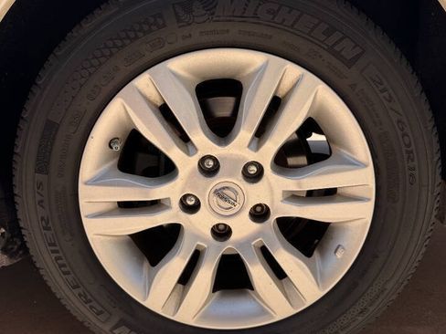 Used 2011 Nissan Altima 2.5 S w/ Convenience Pkg FWD image 29