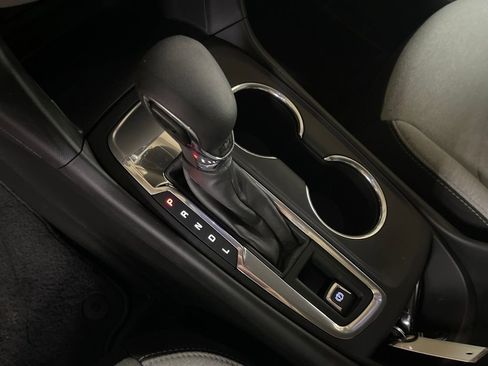 Certified 2022 Chevrolet Equinox LS w/ LS Convenience Package image 23