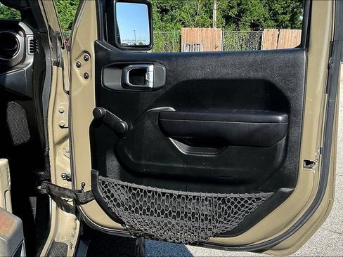 Used 2020 Jeep Gladiator Sport AWD/4WD image 20