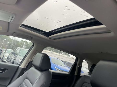 Used 2024 Honda CR-V EX-L image 31