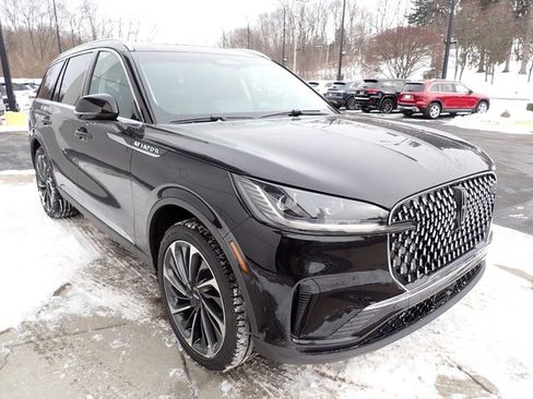 New 2025 Lincoln Aviator Reserve w/ Equipment Group 201A image 8