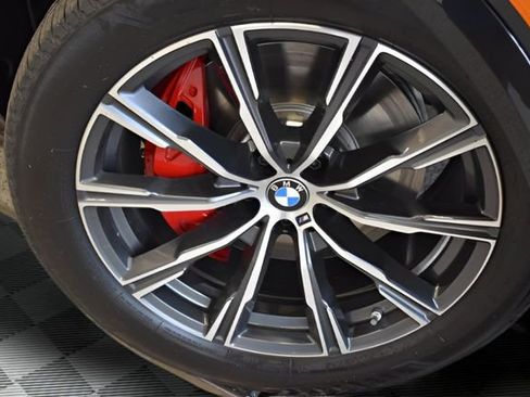 New 2026 BMW X5 xDrive40i w/ M Sport Package AWD/4WD image 33