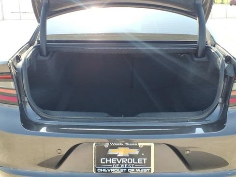 Used 2022 Dodge Charger SXT w/ Blacktop Package RWD image 7