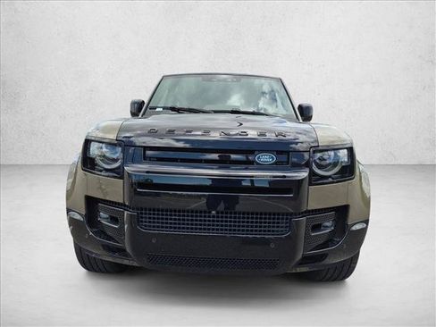 Used 2024 Land Rover Defender 110 X AWD/4WD image 2