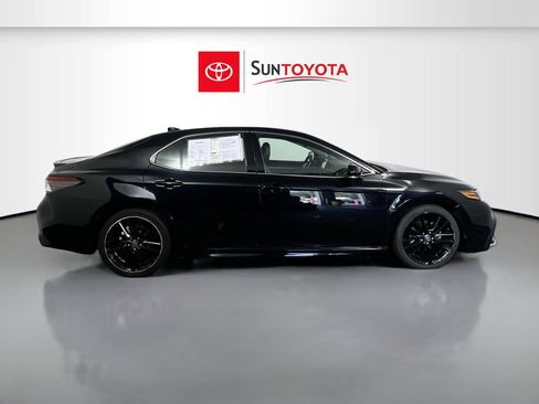 Used 2023 Toyota Camry XSE FWD image 2