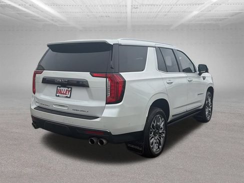 Used 2024 GMC Yukon Denali Ultimate AWD/4WD image 11