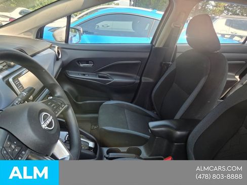 Used 2024 Nissan Versa SV FWD image 3