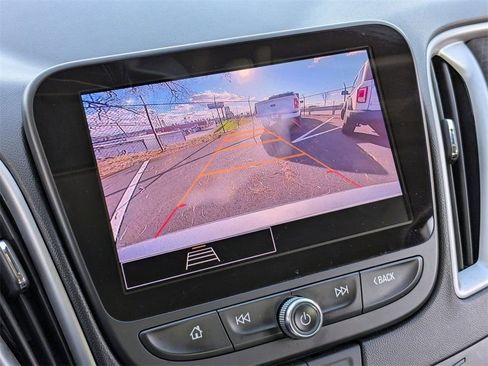 Used 2023 Chevrolet Malibu LT image 28