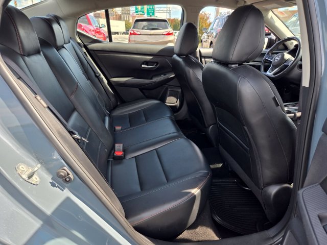 Used 2025 Nissan Sentra SR w/ SR Premium Package FWD image 21