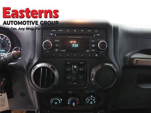Used 2016 Jeep Wrangler Unlimited Sport w/ Quick Order Package 24S AWD/4WD image 12