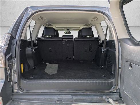 Used 2015 Lexus GX 460 w/ Premium Package image 7
