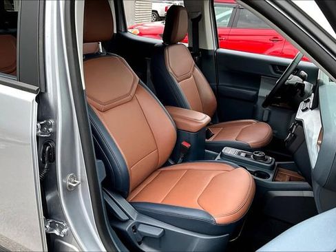 Used 2024 Ford Maverick Lariat w/ 4K Tow Package image 7