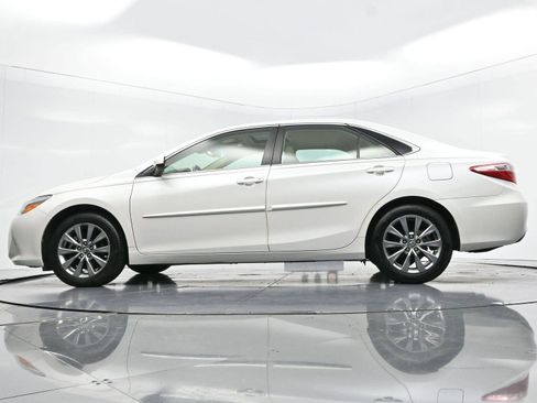 Used 2017 Toyota Camry XLE image 44