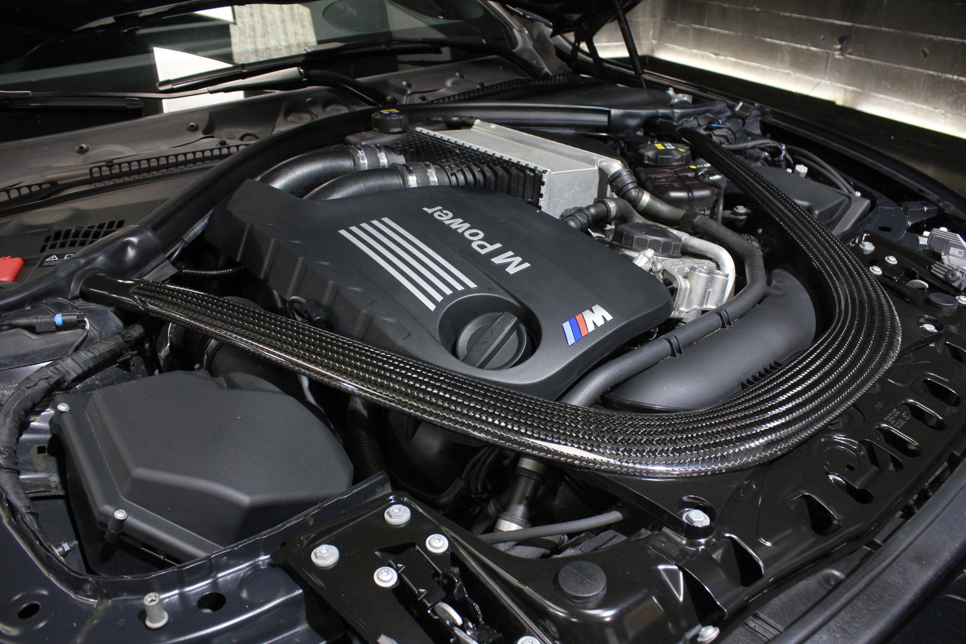 Used 2018 BMW M4 Coupe w/ Competition Package RWD image 30